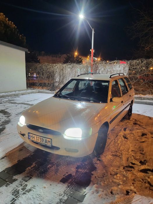 Продам FORD   ..