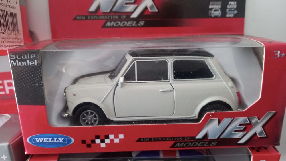 Mini austin escala 1:35