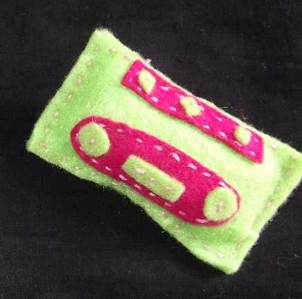 Sabonete anjo com oferta de pregadeira de feltro /Soap with angel