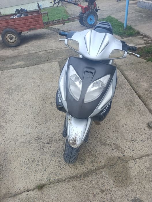 Продам скутер,150 куб.