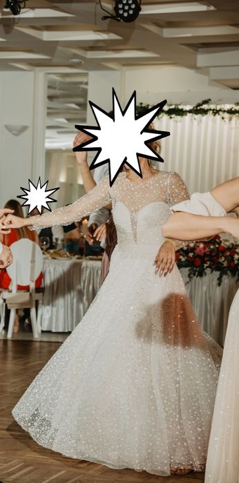 Suknia ślubna z perełkami