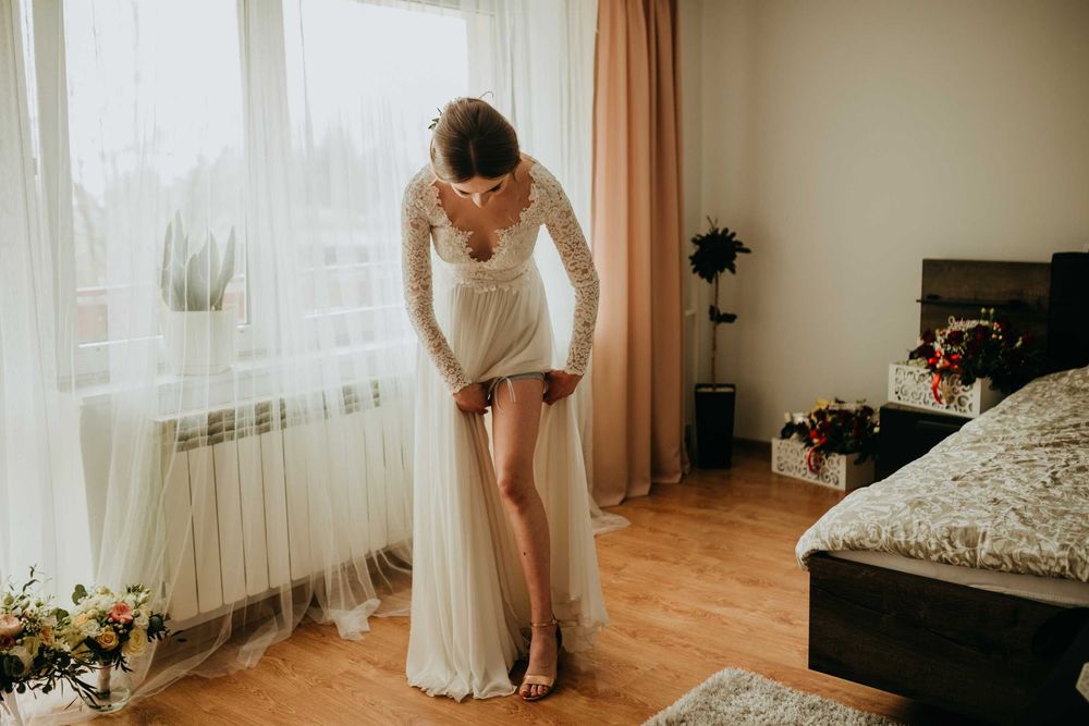 Suknia ślubna zwiewna rustykalna boho