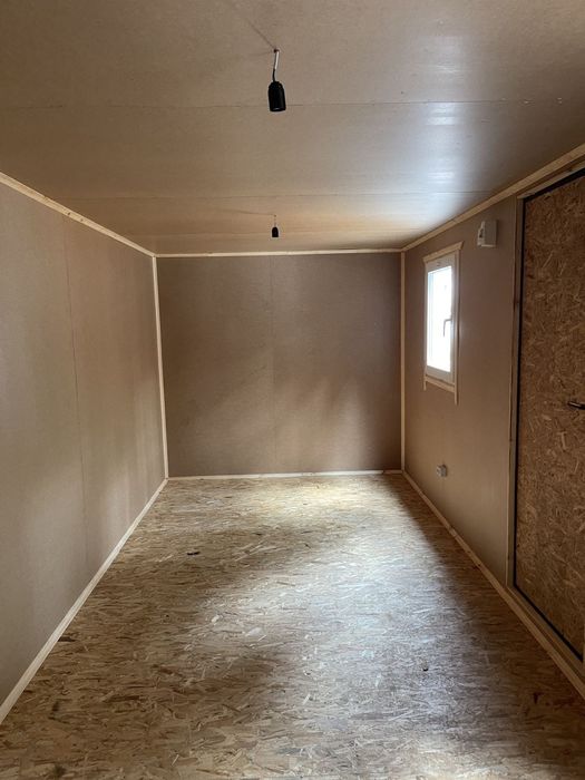 Вагончик утеплён.Новый