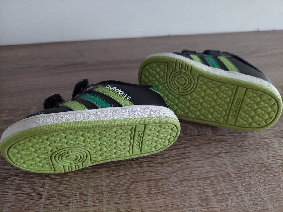 Buty Adidas Neo zielone