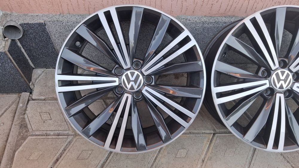 Оригінальні диски титани VW Tiguan Passat  5/112R18 vag