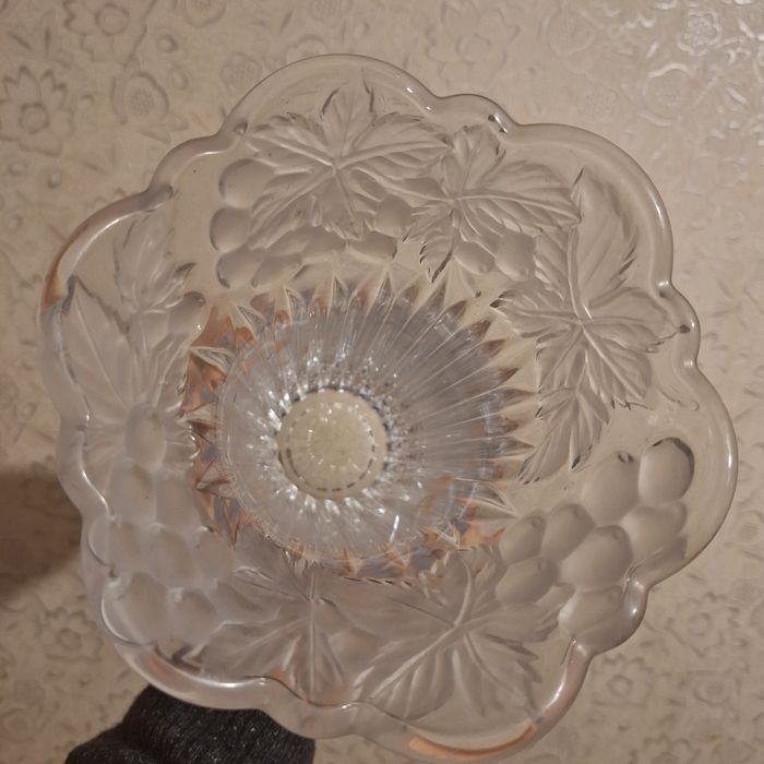 SOGA, Красивая ваза для цветов, с обьемн лепным изображ виноград,Япони