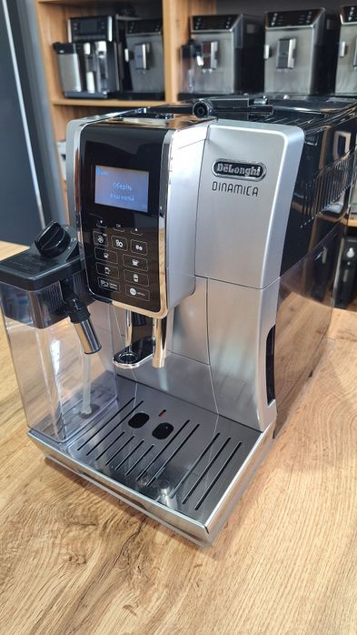 Кавомашина Delonghi Dinamica