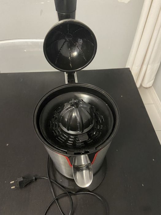 Espremedor de citrinos elétrico Princess – Prático e fácil de utilizar