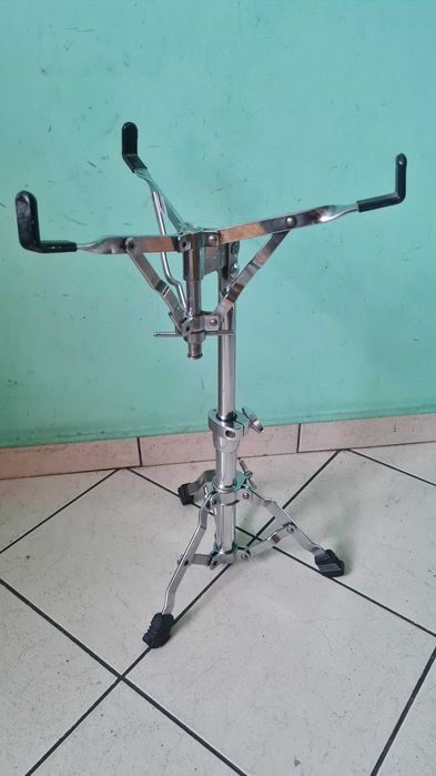 Stojaki tom talerze stopa Sonor Pearl do perkusji