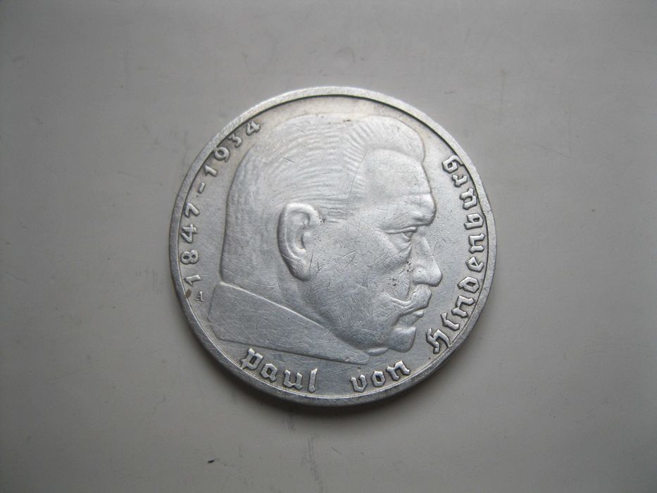 Продам  2 марки 1937 г. Третий рейх. Серебро