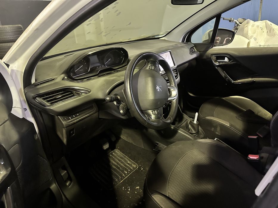 PEUGEOT 208 1.5 HDI para peças
