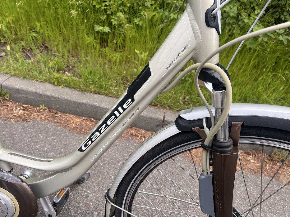 Holenderski rower elektryczny  GAZELLE ORANGE 36V NEXUS 8 /A