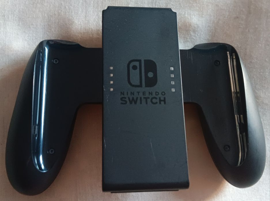 Suporte de Carga NINTENDO para Comandos Joy-Con Oficial