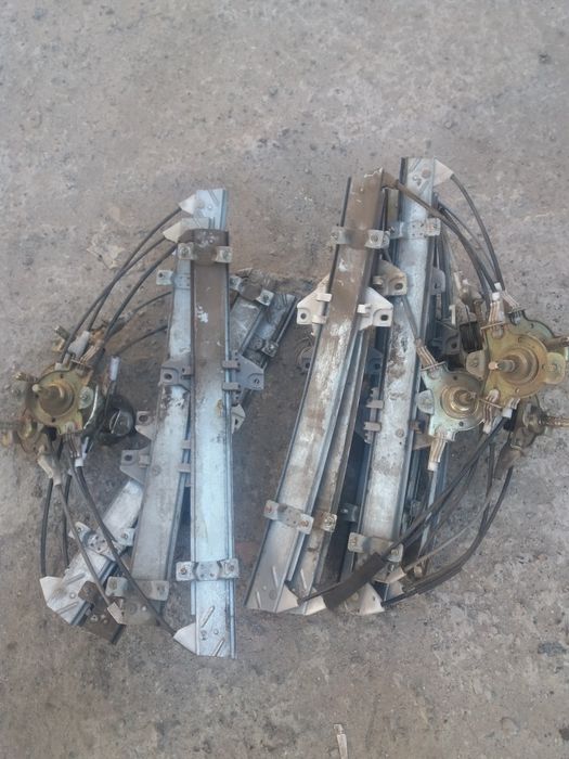 Стеклоподъемник на Дэо ланос  .сенс