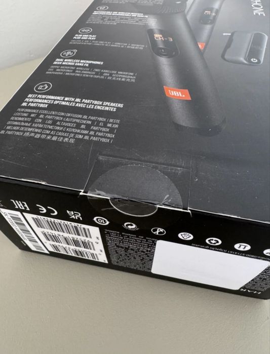 Microfones Bluetooth JBL como novos