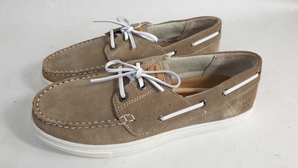 Skórzane bury marynarskie dla chłopca rozmiar  37