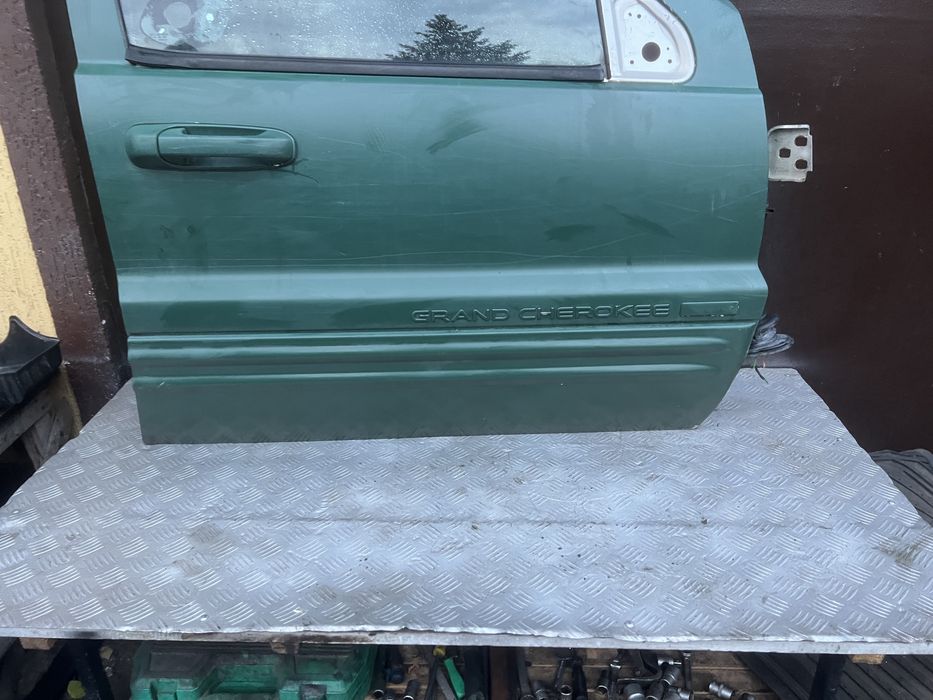 Дверь правая в сборе grand cherokee wj джип чероки 04 год