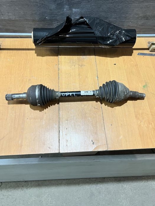 полуось привод Opel Insignia  2008-2013 2,0tdi 13219092