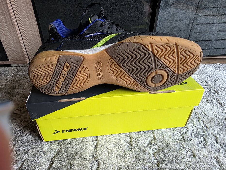 Продам бутси чоловічі для залу