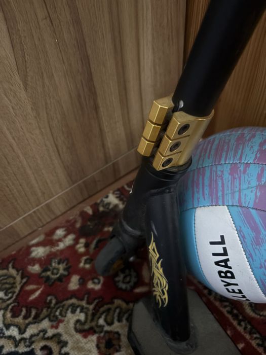 Самокат трюковий