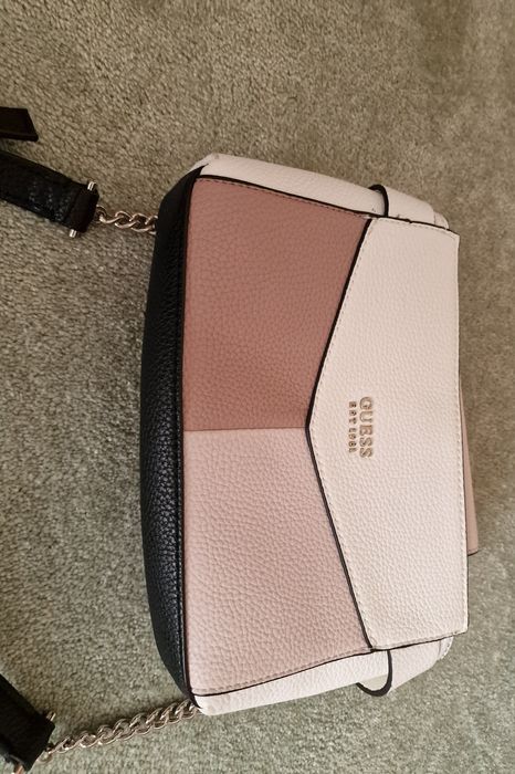 Malas Guess em excelente estado