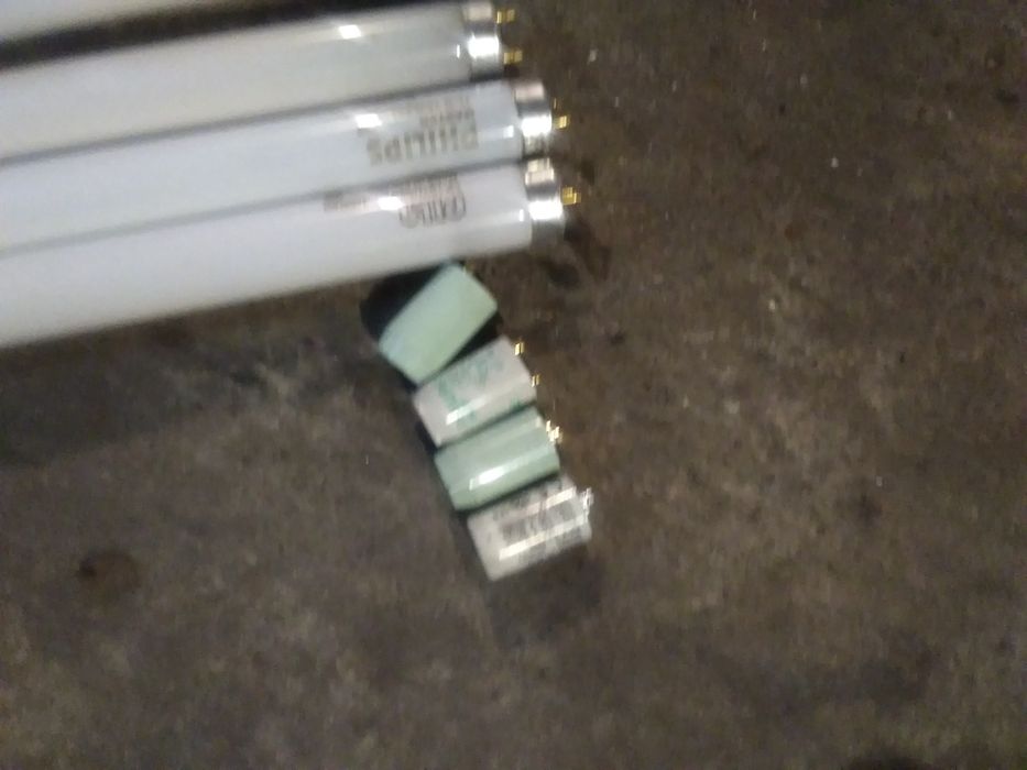 Świetlówki do lamp rastrowych