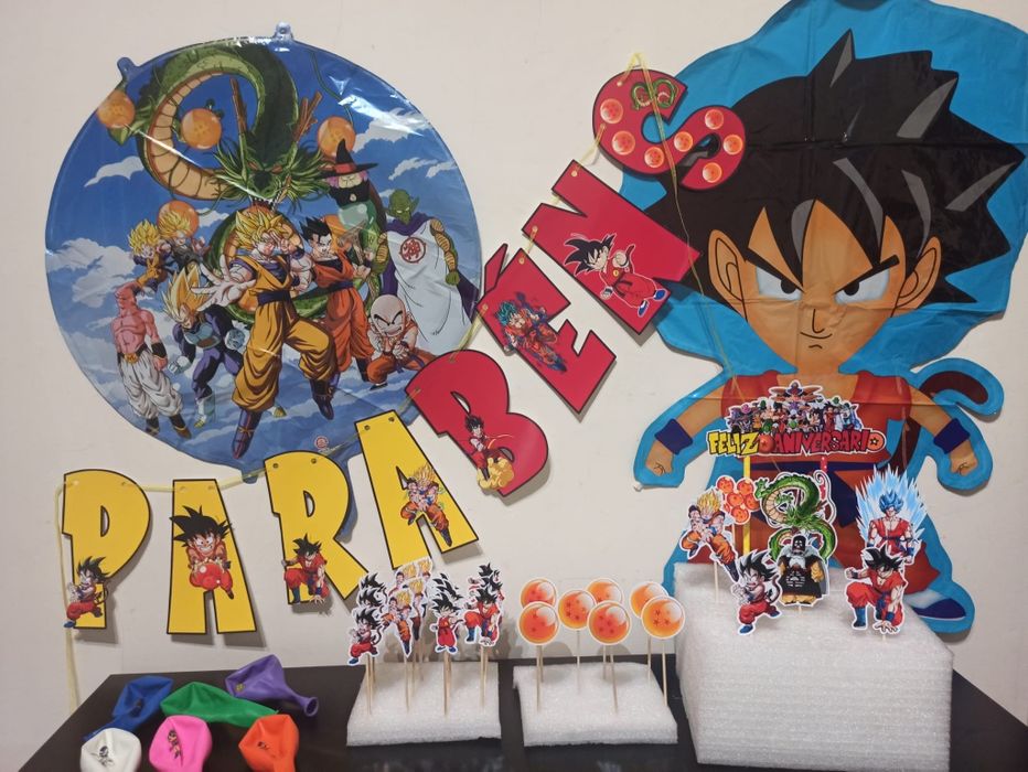 Kits de festa com balões, banners e muito mais