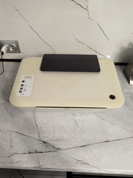 Принтер HP Deskjet 1515 3 в 1 БФП