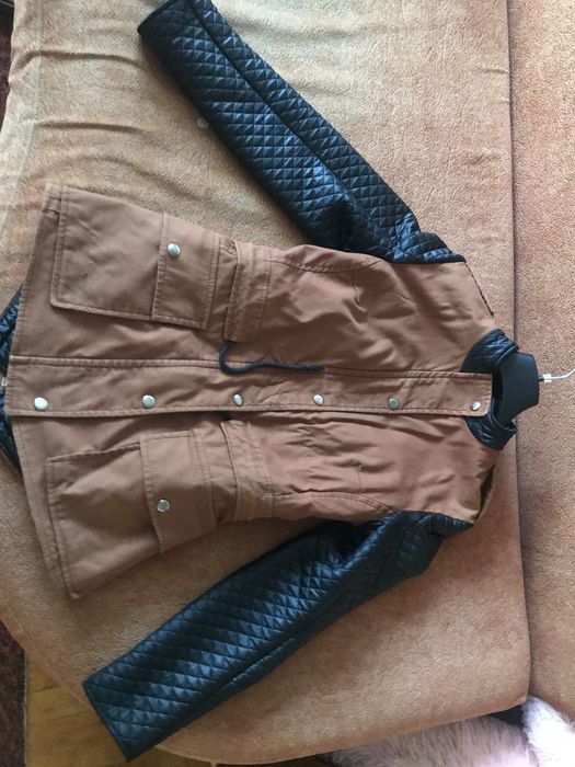 Парка жіноча розмір s-m