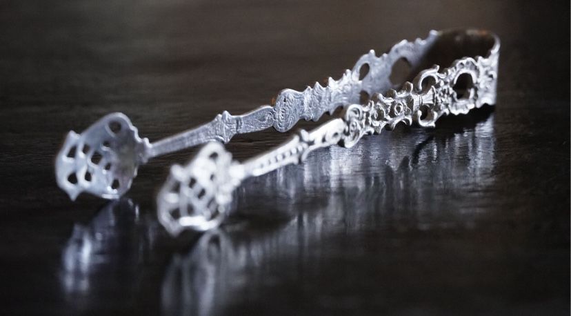 Srebrne zabytkowe szczypce do cukru lodu sztućce vintage retro