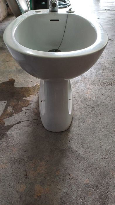Bidé casa de banho branco