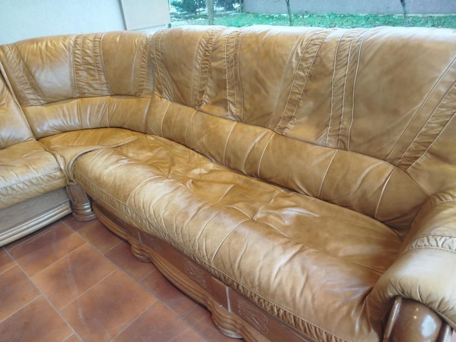 Skórzana kanapa z funkcja spania