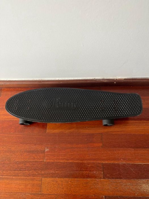 Um skater penny e um long
