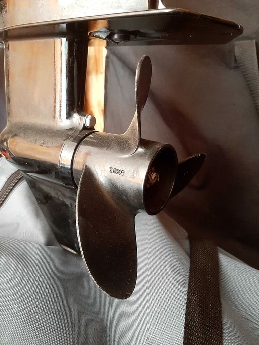 Відмінний двигун  Mercury 5 М