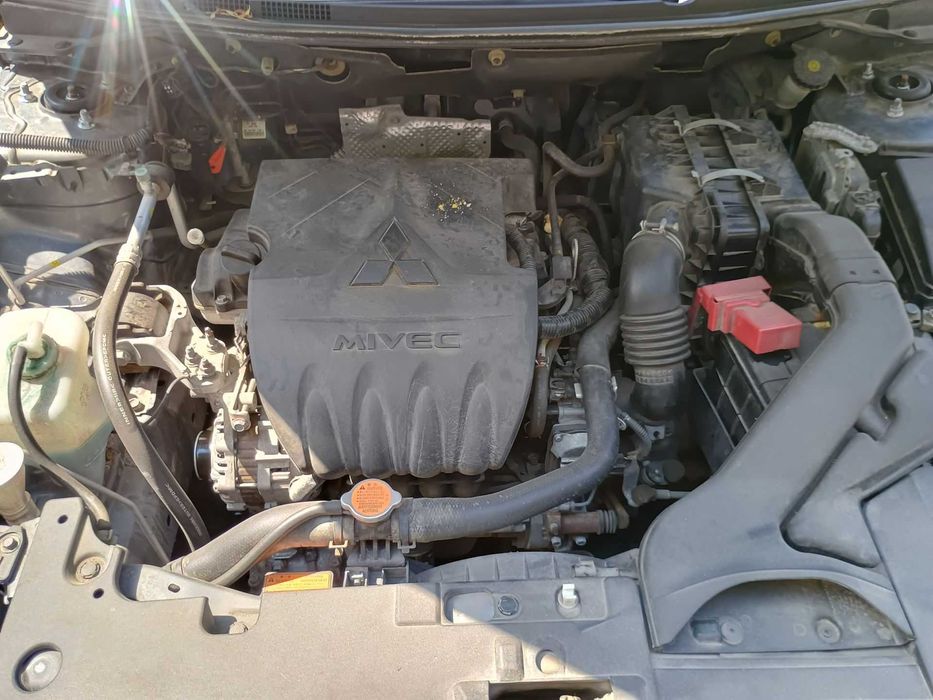 Samochód MITSUBISHI Lancer 1.6