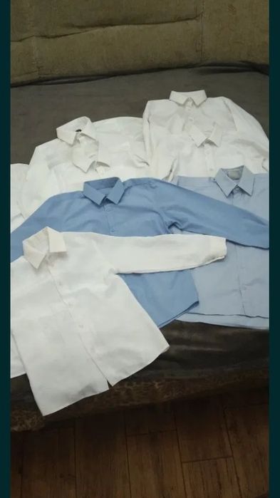 Безкоштовно віддам шкільні піджаки,рубашки  та жилети для хлопчика