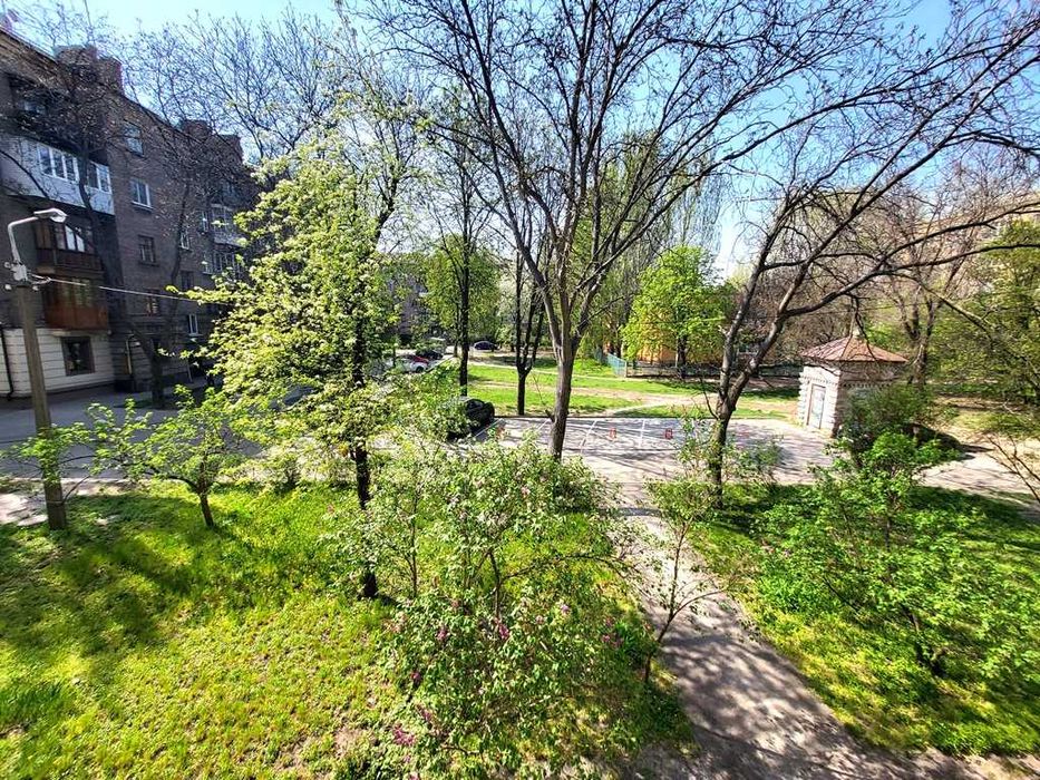 Продажа 4-х к кв ул Маяковского д 8-А, ВТОРОЙ этаж, рядом 71 гимназия.