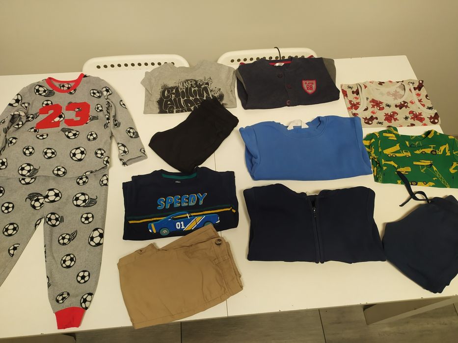 Sprzedam ubranka chłopięce