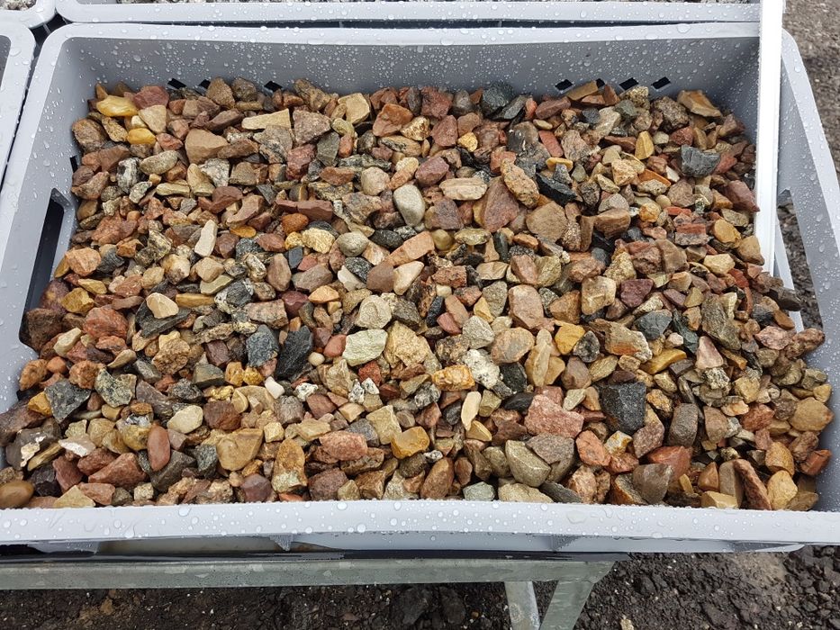 Kamień ozdobny, ogrodowy grys GRANIT DALMATYNCZYK 16-22 transport