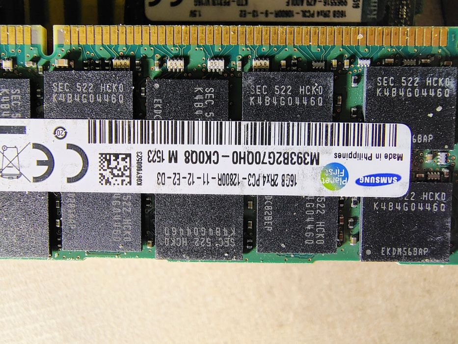 Серверна DDR4 DDR3 32GB 16Gb 8Gb 4Gb ECC reg 3200 2933 2666 2400 2133 12800