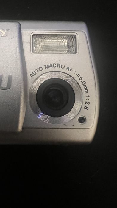 Sony CyberShot U DSC-U20