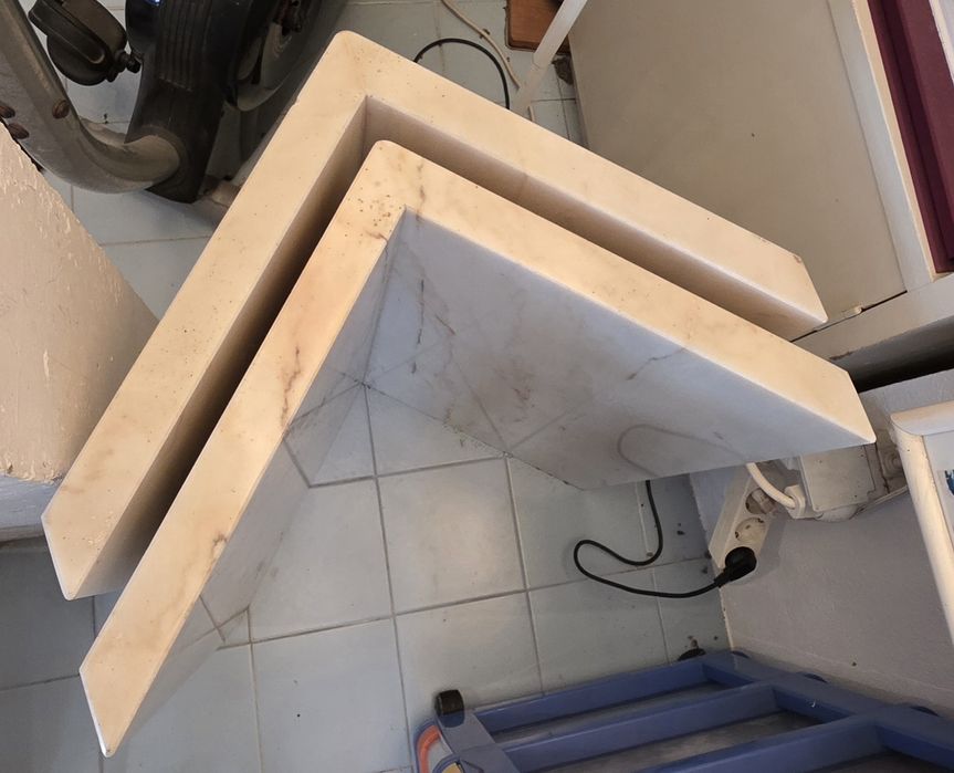 Pés de mármore de apoio, para bonita mesa