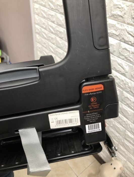 База Isofix Britax Платформа Britax Römer FLEX BASE iSENSE