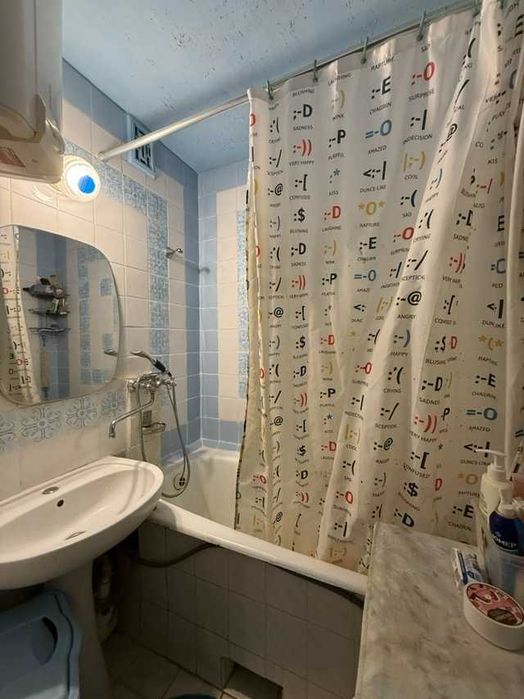 3 комнатная квартира Киев Теремки Дмитра Луценка от собственника