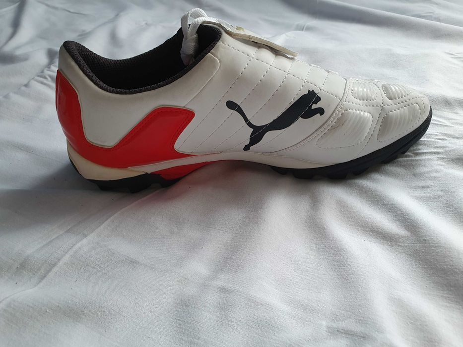 Nowe Oryginalne Buty Puma rozmiar UK8