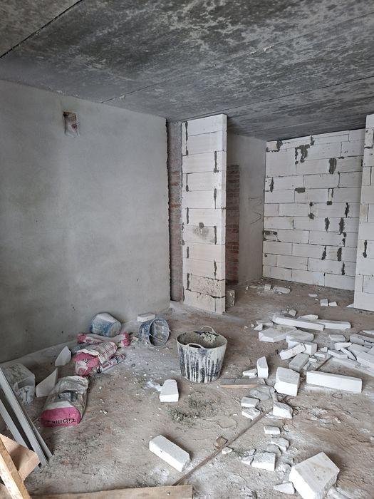 2кім. квартира біля  центру і Старого парку