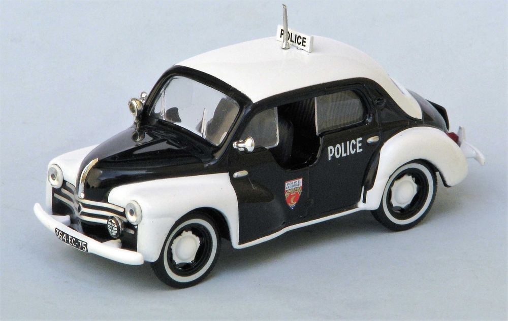 Renault 4 cv Pie Police de 1/43 Ixo c/ caixa