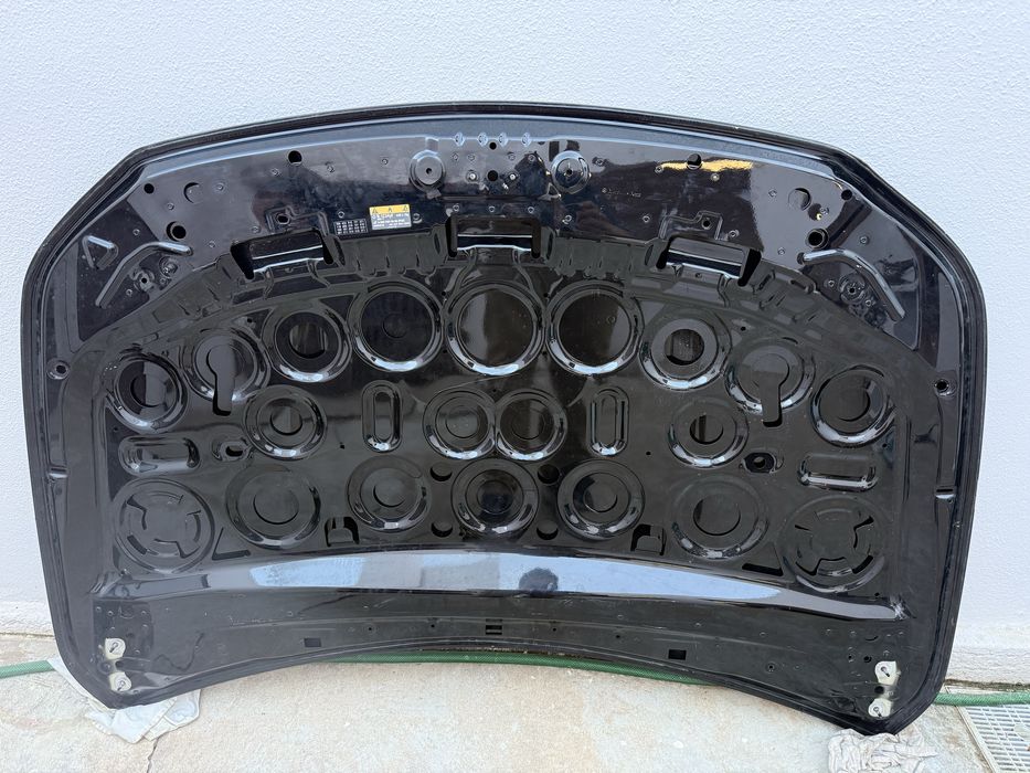 Capô para mercedes CLA 250e  (C118)