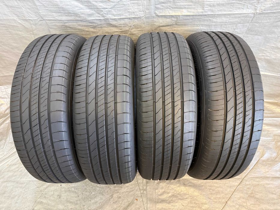 Opony letnie Goodyear EfficientGrip2 SUV 215/60/17 96H jak NOWE 2024r.