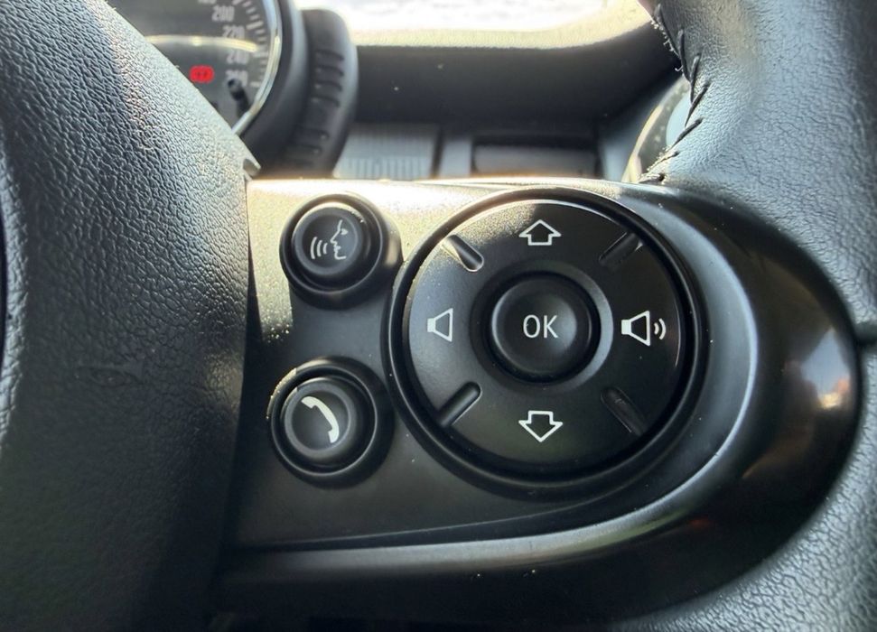 Mini  d 5 portas